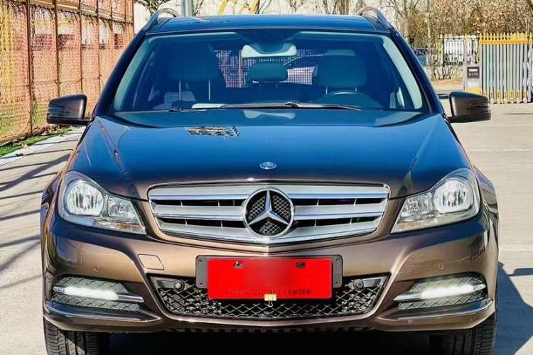 Used Mercedes-Benz C-Class (Import) 2011 C 200 Fashion Travel Edition