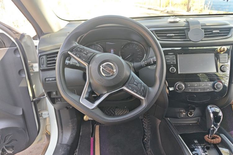 Used Nissan X-Trail 2017 2.0L CVT Comfort Edition 2WD Steering Wheel