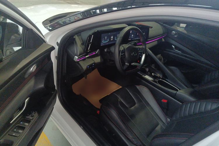 Used Hyundai Elantra 2022 1.5L CVT 20th Anniversary Edition
