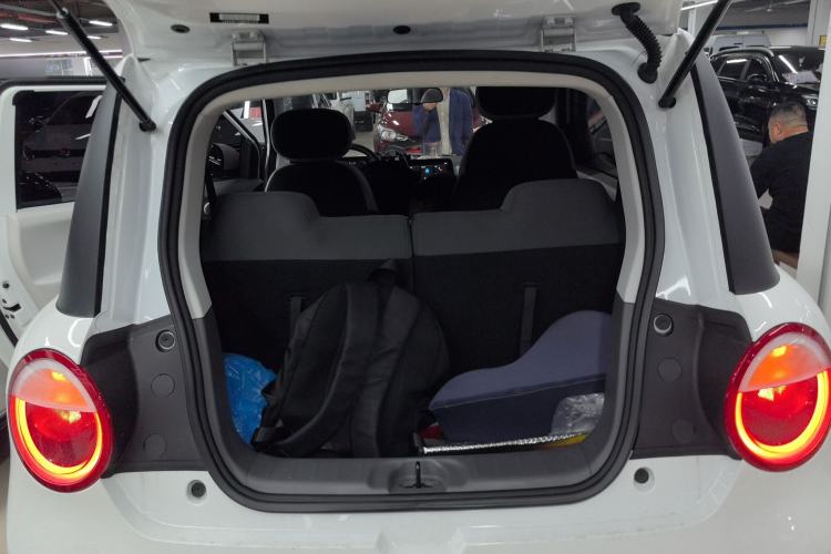 Used CHANGAN NEVO Lumin 2025 205 km Xiangqin Version Trunk