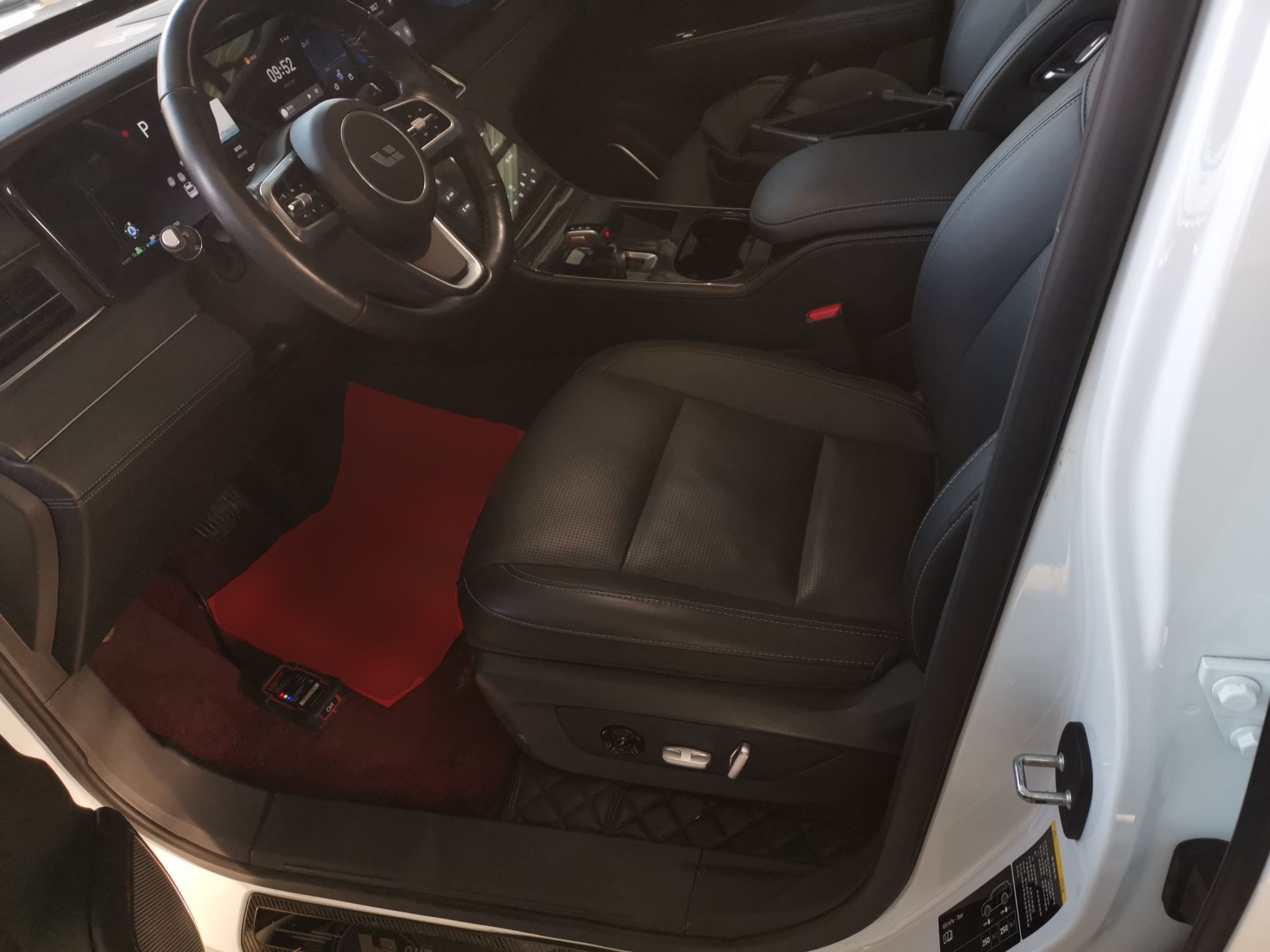 Переднее сиденье в автомобиле