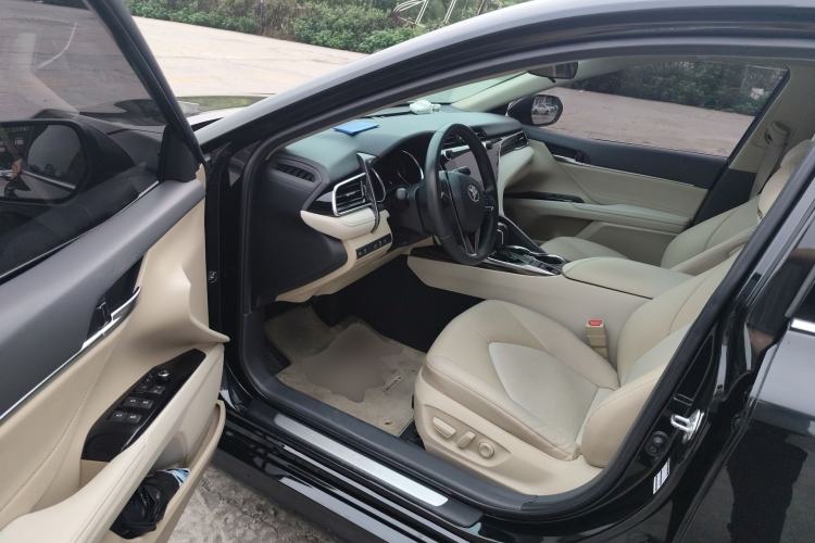 Used Toyota Camry 2019 Revised Version 2.0G Luxury Edition
