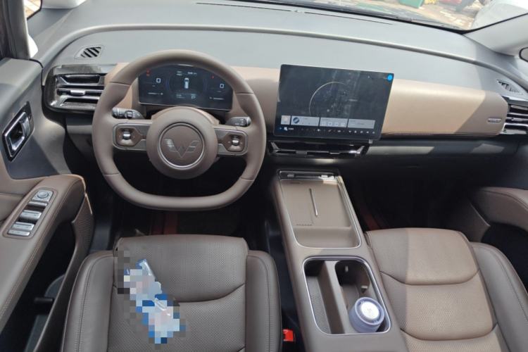 Used Wuling Starlight 730 2025 Model Plug-in Hybrid 125km Luxury Edition
