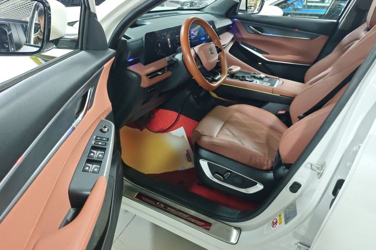 Used CHANGAN CS75 PLUS 2023 3rd Generation 1.5T Automatic Pilot Model
