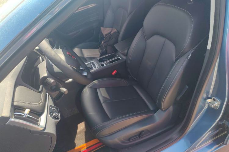 Used Roewe i6 2018 20T Automatic Flagship Edition
