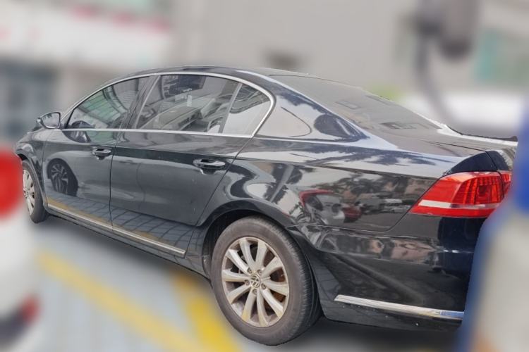 Used Volkswagen Magotan 2015 1.8TSI Luxury Model Rear Left 45 Deg