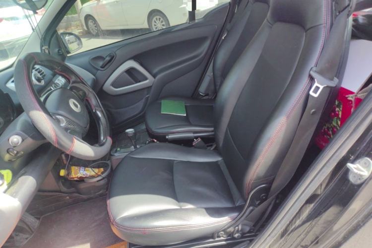 Used smart fortwo 2011 1.0 MHD Kobe Special Edition Left Front Seat