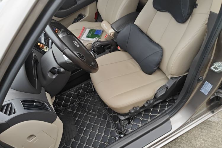 Used Hyundai Celesta 2011 1.6L Automatic Luxury Version Left Front Seat