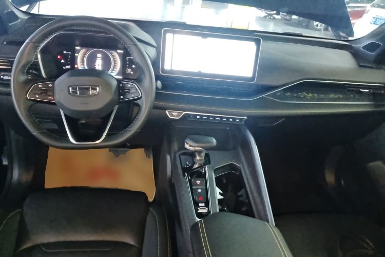 Used Geely Auto Preface 2023 1.5TD Fuyao Version Center Console