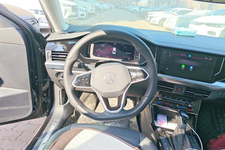 Used Volkswagen Passat 2023 Revised 380TSI Luxury Edition Steering Wheel