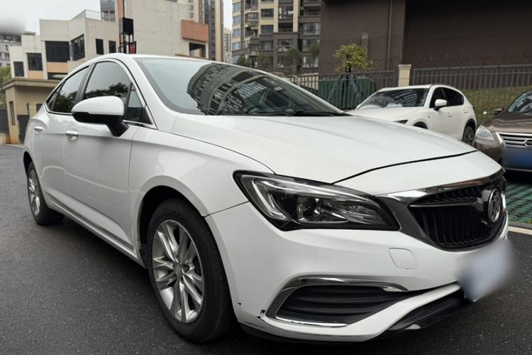 Used Buick Verano 2018 Sedan 20T Dual-Clutch Leading Model Exterior 2