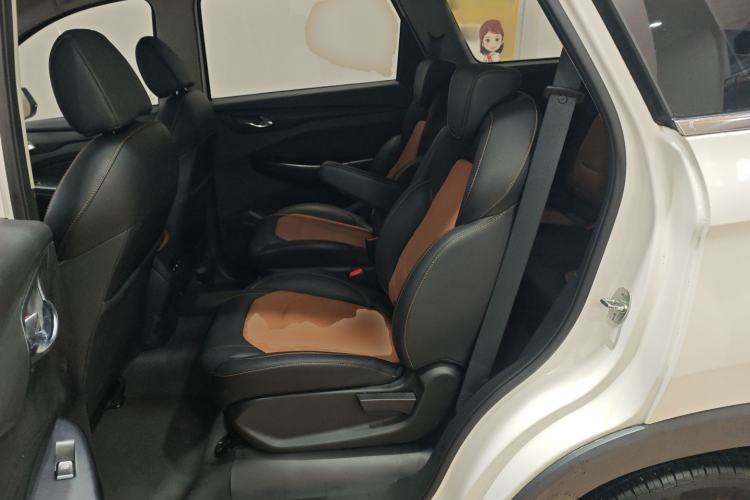 Used Wuling Hongguang S3 2019 1.5L Manual Comfort Model China VI Standard
