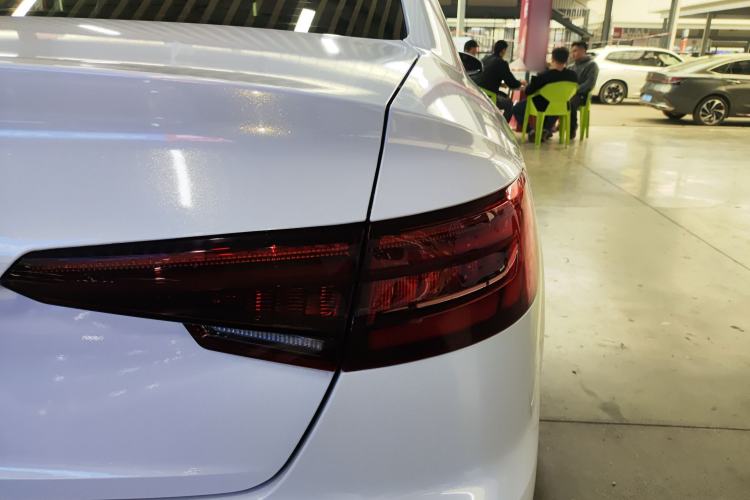 Used Audi A4L 2018 30th Anniversary Edition 40 TFSI Trendy Model Right Rear Taillight