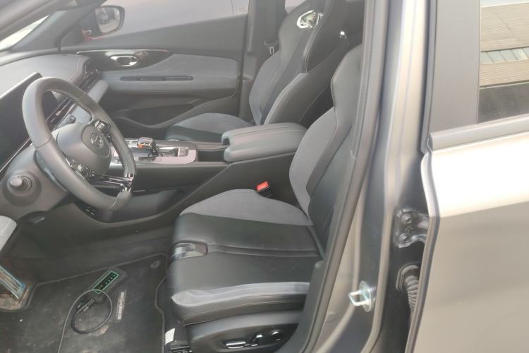 Used GAC Trumpchi EMPOW 2023 400T Automatic R MAX
