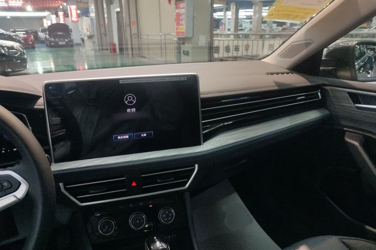 Used Volkswagen Sagitar 2026 Model 30 Million Units Selected 300TSI DSG Surpassing Edition
