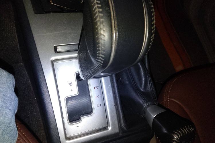 Used Mitsubishi Pajero Sport 2013 3.0L Automatic 4x4 Executive Edition