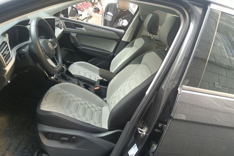 Used Volkswagen Tayron 2024 330TSI Two-Wheel Drive R-Line High-Energy Version
