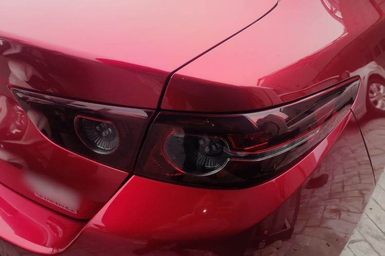 Used Mazda 3 Axela 2020 2.0L Automatic Zhiya Edition Right Rear Taillight