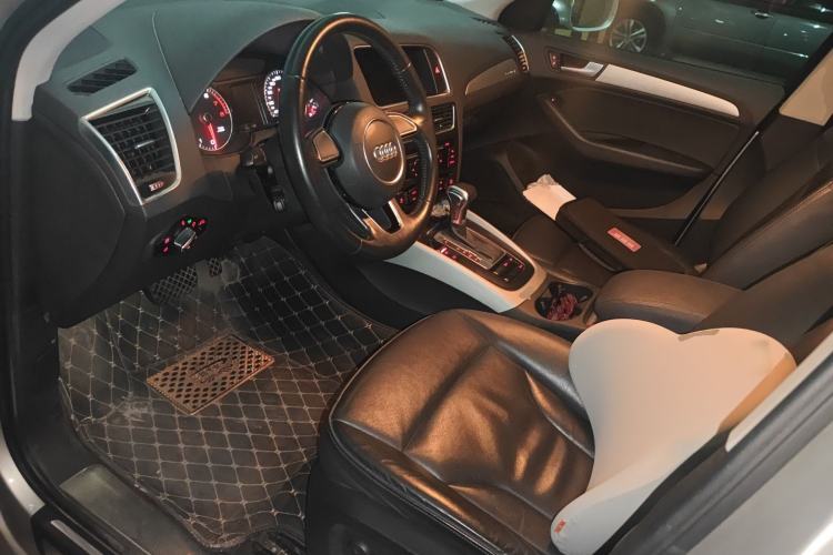 Used Audi Q5 2017 40 TFSI Ambition Edition Left Front Seat