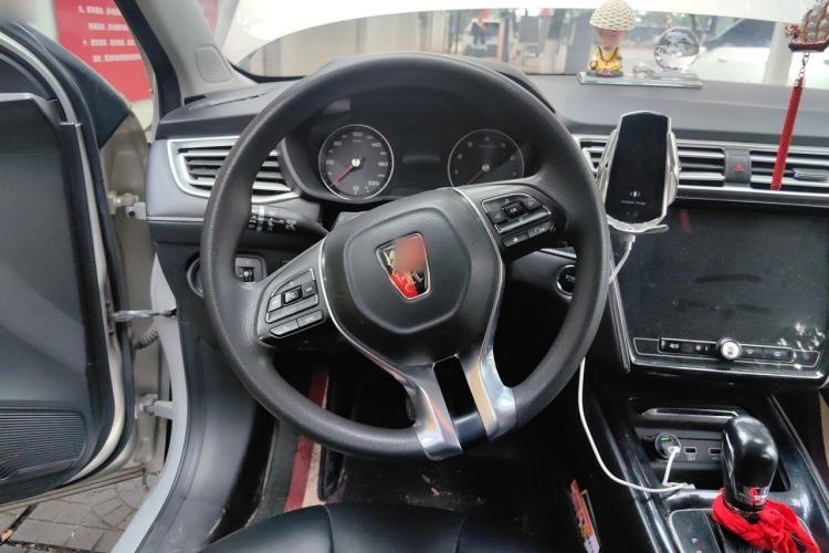 Used Roewe i5 2019 1.5L Automatic 4G Connected Langhao Edition Steering Wheel