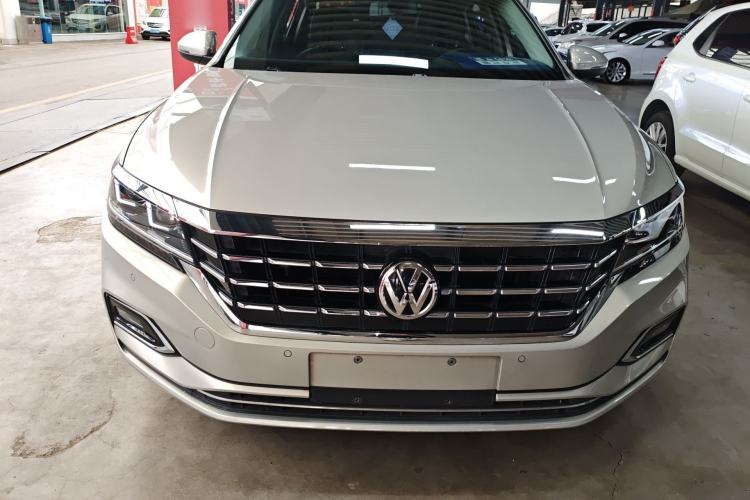 Used Volkswagen Passat 2019 330TSI Elite Edition China VI
