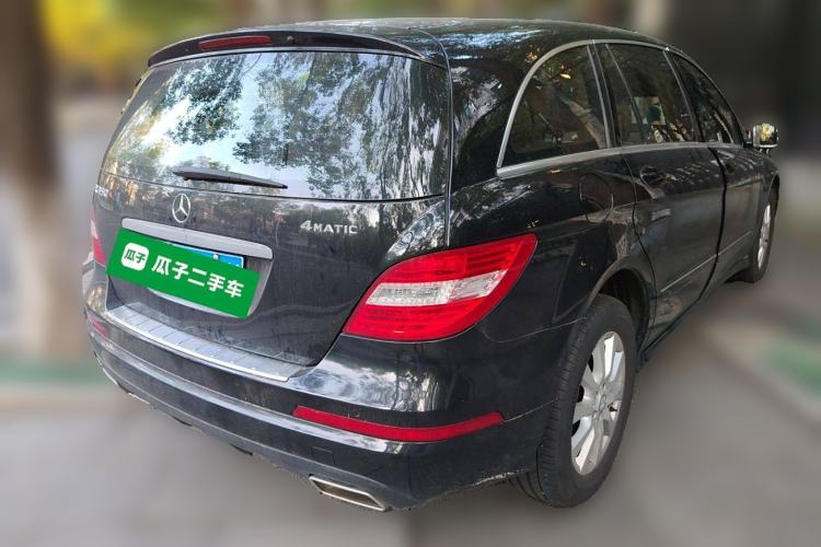 Used Mercedes-Benz R-Class 2011 R 300 L Luxury Model Rear Right 45 Deg