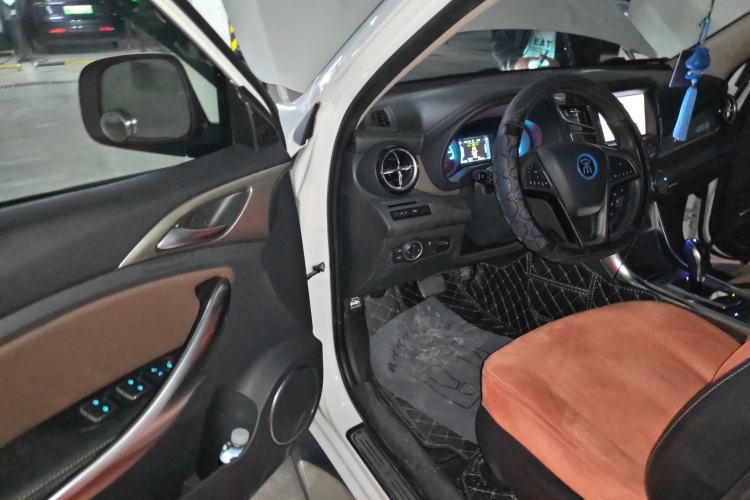 Used BYD Song New Energy 2017 Song DM 1.5TID All-Wheel Drive Luxury Model
