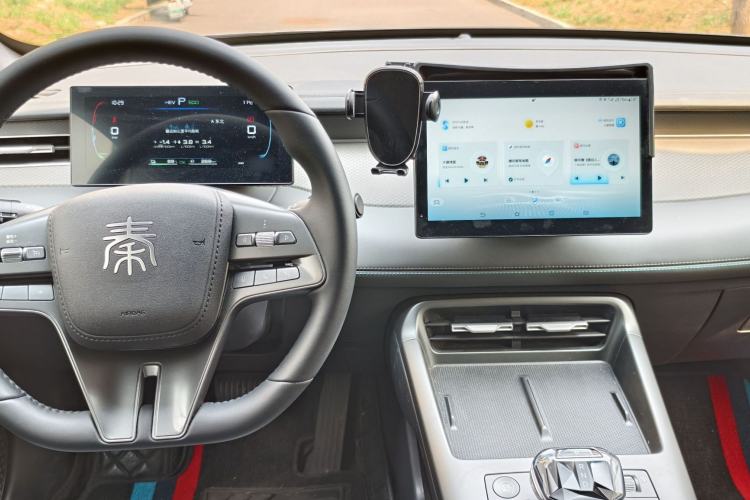 Used BYD Qin PLUS 2025 DM-i Smart Drive 55KM Leading Model Interior 9