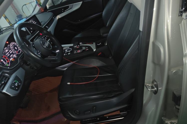 Used Audi A4L 2019 40 TFSI Fashion Edition China VI Emission Standard
