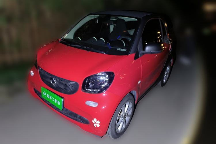 Used smart fortwo 2015 1.0L 52 kW hardtop Dynamic version