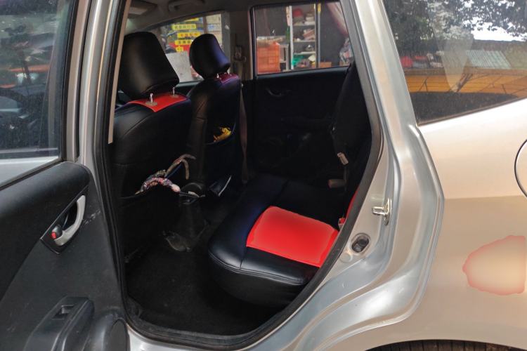 Used Honda Fit 2011 1.3L manual Comfort version