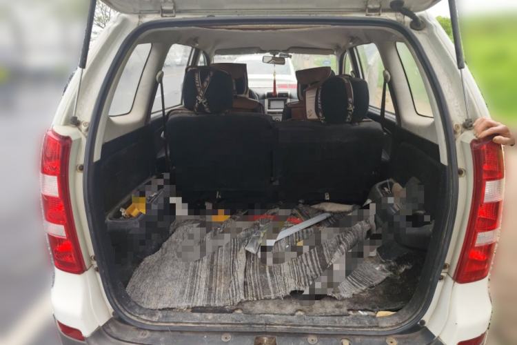 Used FAW Senya S80 2013 1.5L Manual 5-Seat Urban Fashion Edition Trunk