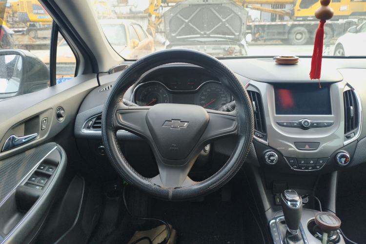 Used Chevrolet Cruze 2018 Redline 320 Automatic Pioneer Edition
