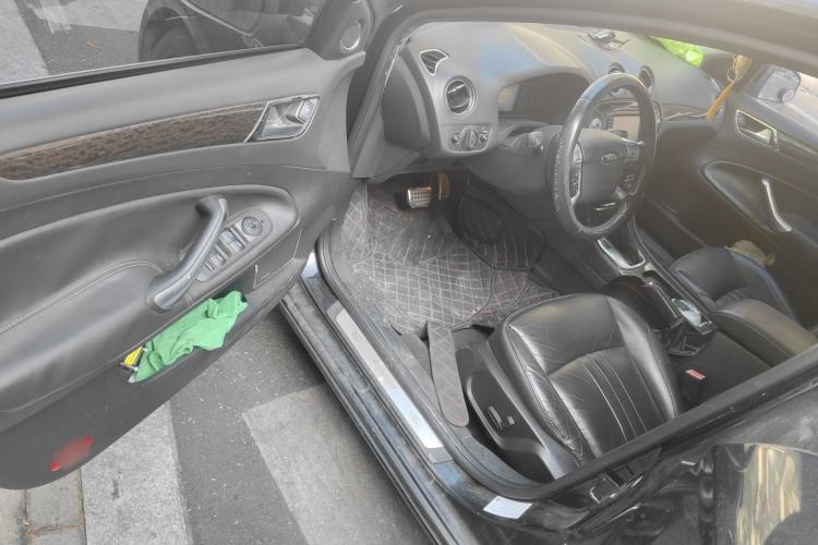 Used Ford Mondeo 2011 2.0L GTDi 200 Luxury Edition