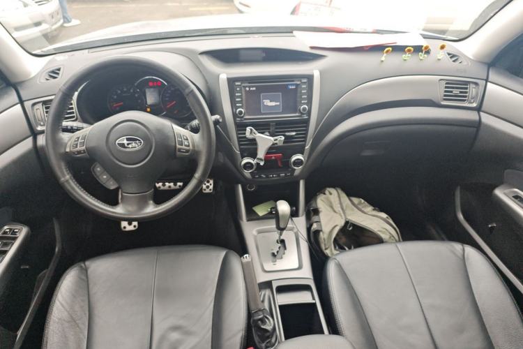 Used Subaru Forester 2011 2.5XS Automatic Luxury Edition Center Console