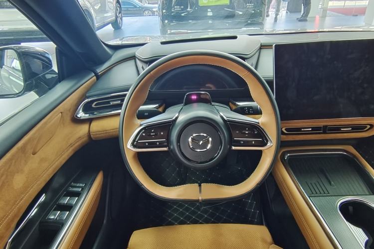 Used Mazda EZ-6 2024 Range-Extended 200 Luxury Edition
