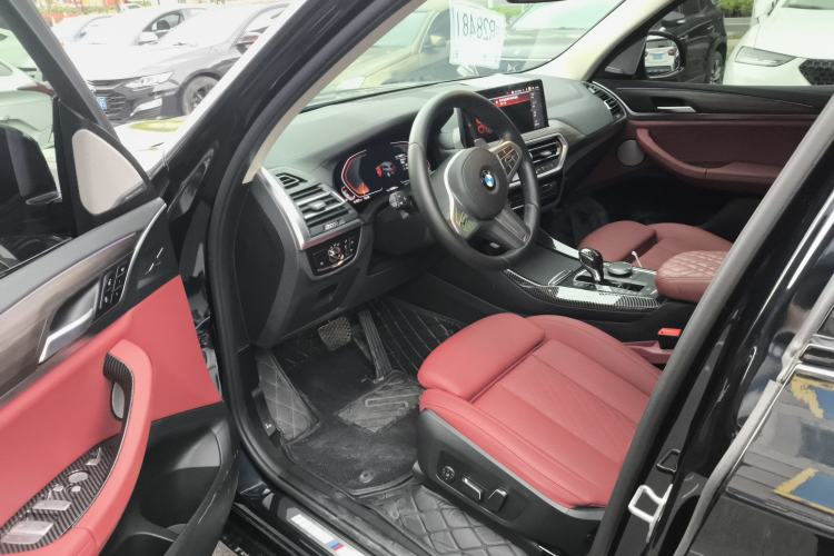 Used BMW X3 2023 Restyled xDrive30i Leading Edition M Night Sky Package Driver Seat