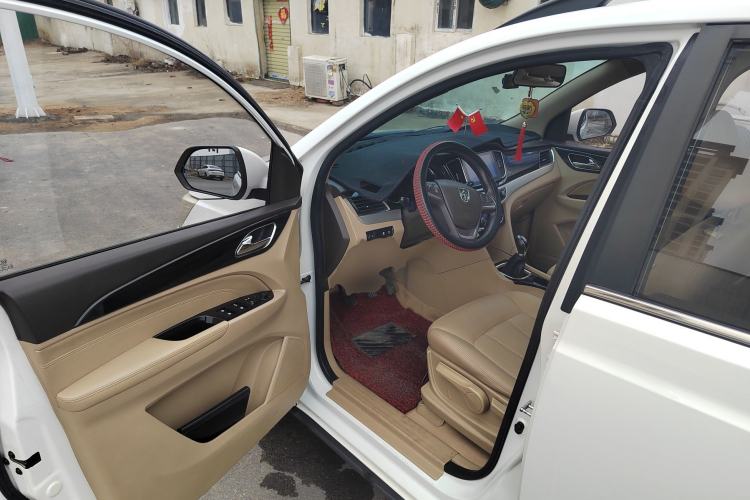 Used Baojun 730 2016 1.5L Manual Luxury Edition 7 Seats