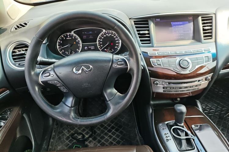 Used Infiniti JX 2013 JX35 Two-Wheel-Drive Excellence Edition Steering Wheel