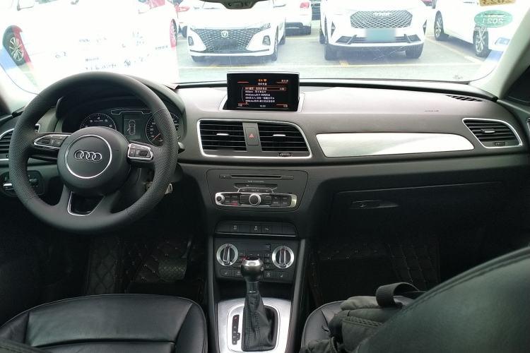 Used Audi Q3 2015 35 TFSI Comfort Model
