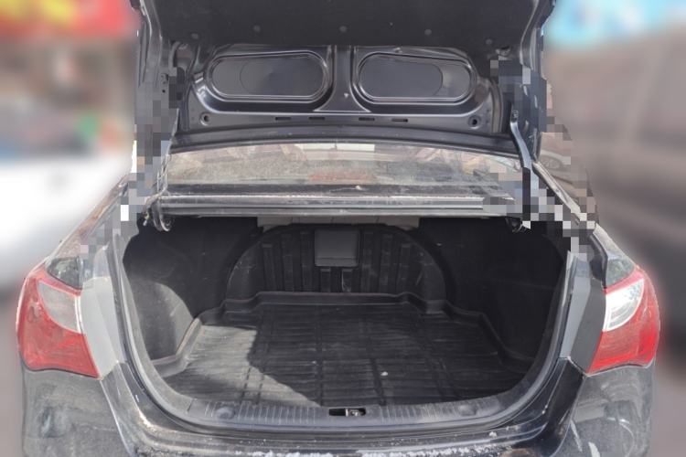 Used Hyundai Celesta 2011 1.6L Manual Comfort Edition
