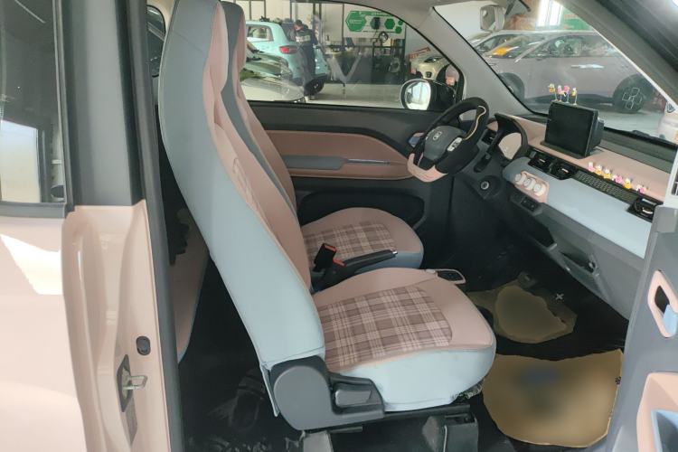 Used Chery QQ Ice Cream 2025 205km Qi Energy Version Right Front Seat