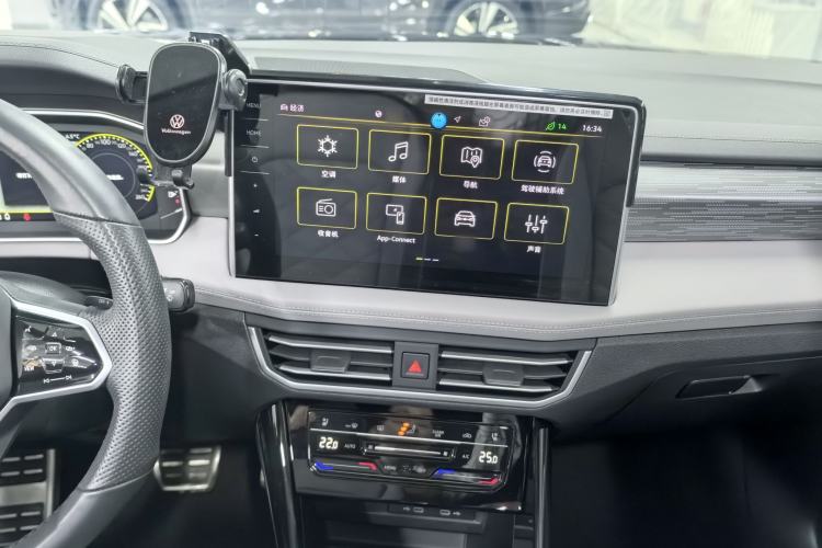 Used Volkswagen Tayron X 2023 Revised 380TSI Four-Wheel Drive Flagship Smart Edition
