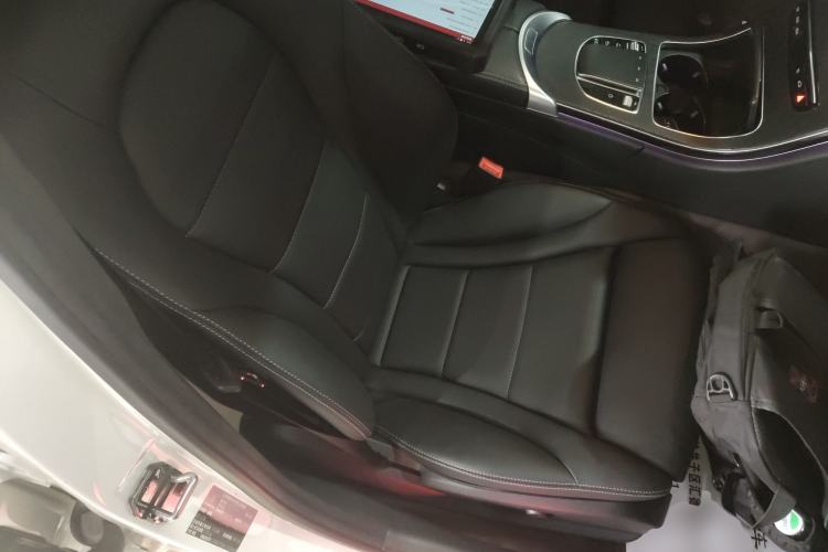 Used Mercedes-Benz C-Class 2020 Restyled C 200 L Fashion Edition Sport Version Right Front Seat