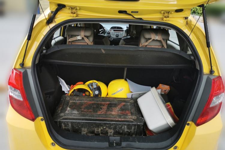 Used Honda Fit 2011 1.5L Automatic Luxury Edition Trunk