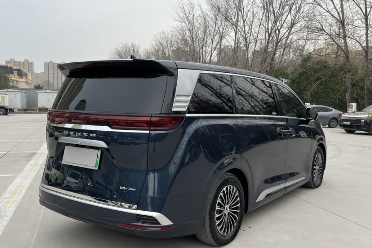 Used Denza D9 2022 DM-i 970 Four-Wheel Drive Prestige Model