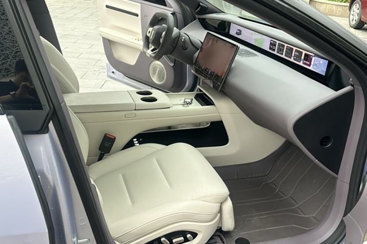 Used Avatr 06 2025 Max All-Electric Version
