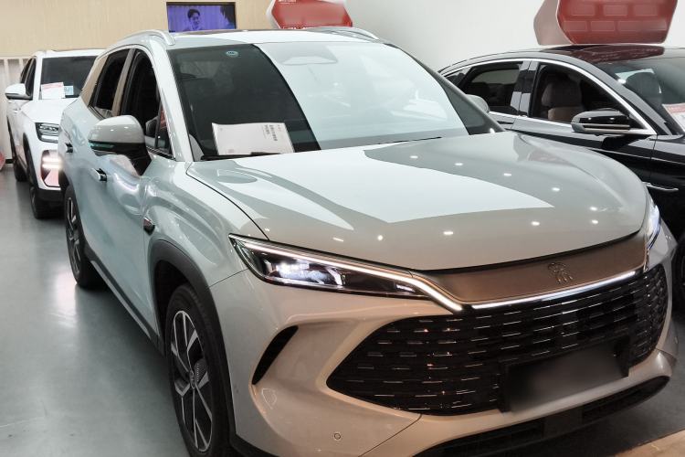 Used BYD Song L DM-i 2025 Intelligent Driving Version 160 km Excellence Edition Front Right 45 Deg