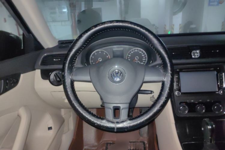 Used Volkswagen Passat 2014 1.8TSI DSG Prestige Edition Steering Wheel