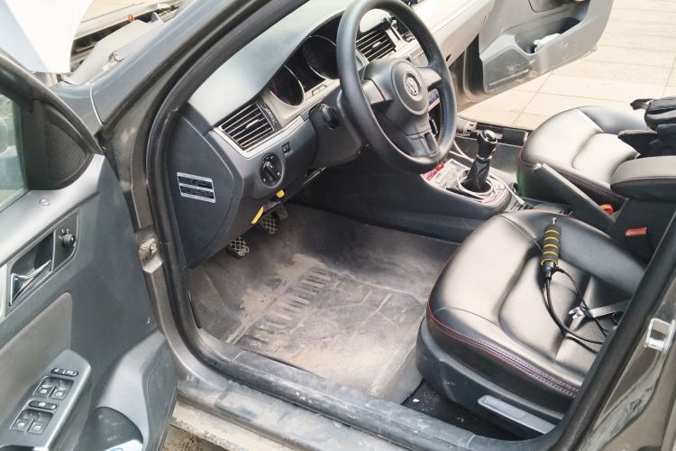 Used Volkswagen Bora 2013 1.6L Manual Fashion Edition
